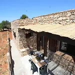 Trullo Macchie مارينا دي مانكافيسا