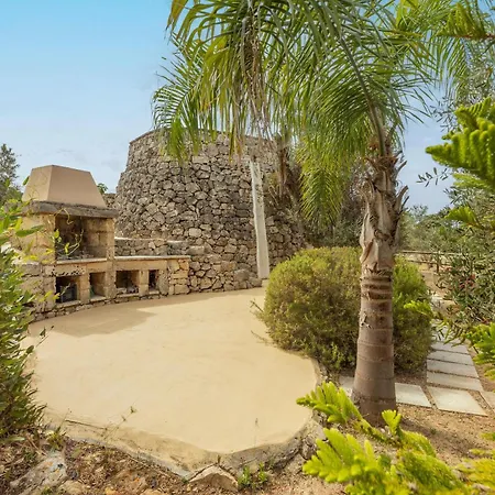 Trullo Macchie * Marina di Mancaversa